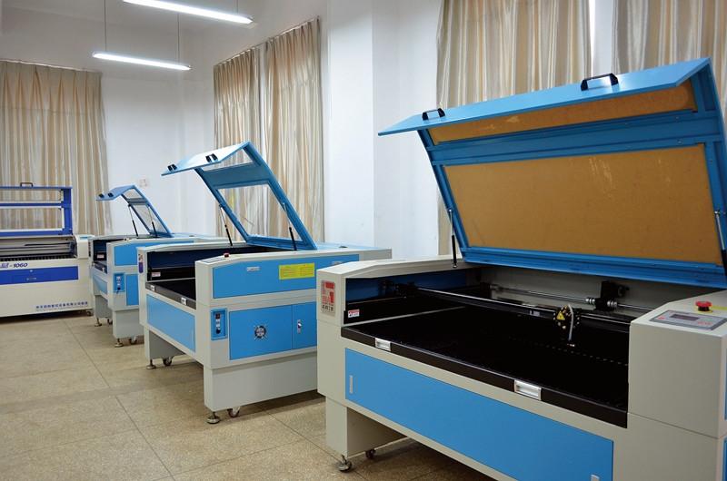 云南大學(xué)滇池學(xué)院&mdash;&mdash;校園風(fēng)光