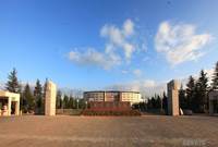 曲靖師范學院——學校大門