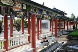 大理大學_圖書館長廊